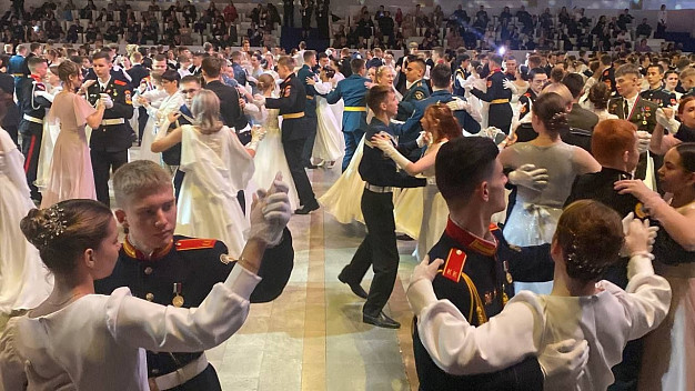 Ивановские кадеты танцевали на благотворительном балу в Москве